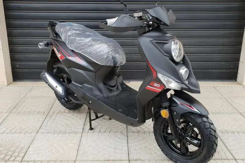 Scooter SYM «Cros» (foto del modelo)
